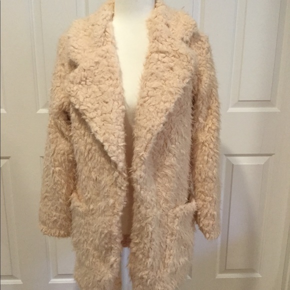 Shop the Trends Blush Sherpa Jacket - Picture 4 of 7